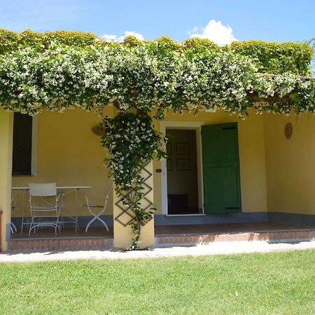 Agriturismo La Godiola Кастильоне-дель-Лаго Экстерьер фото